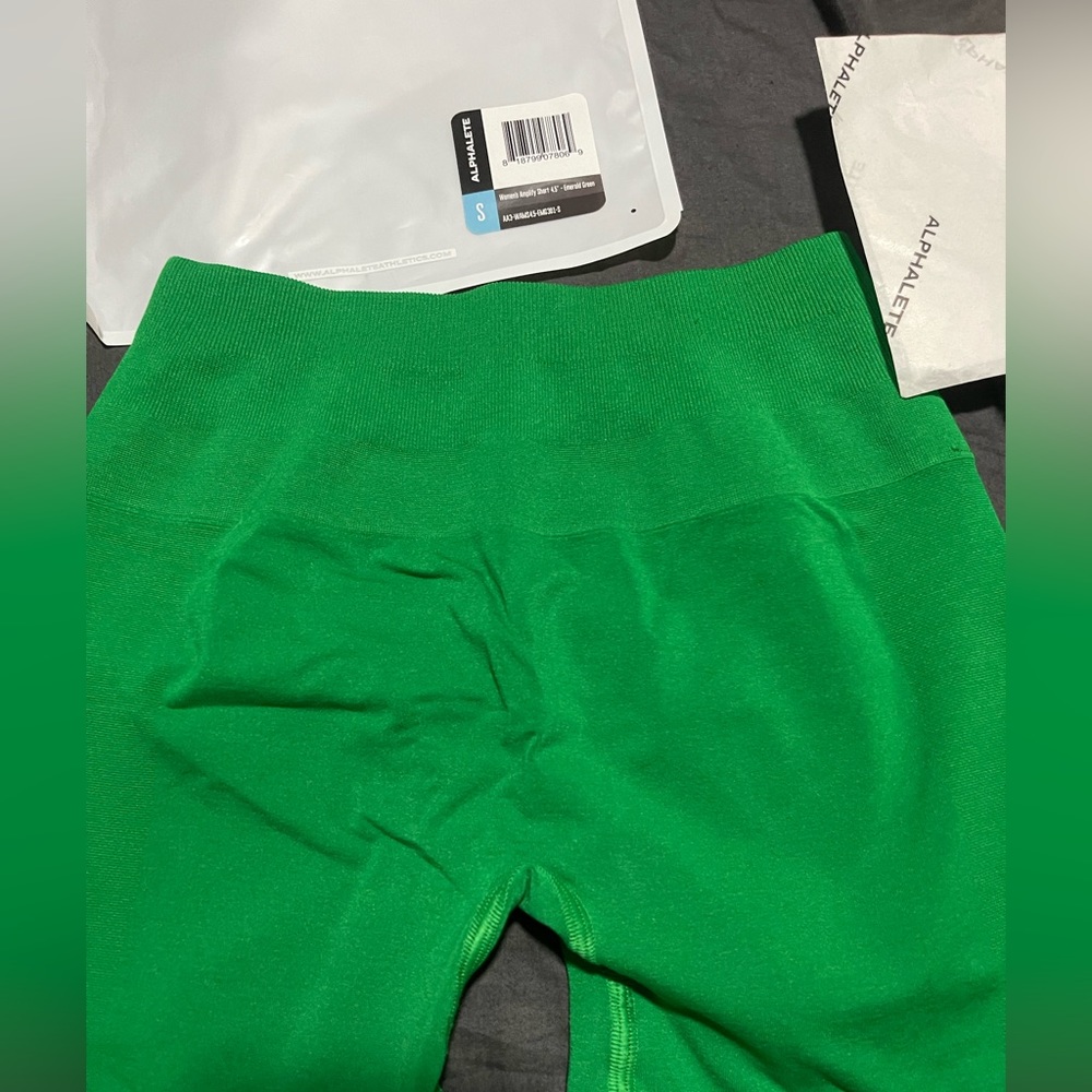 Alphalete amplify shorts